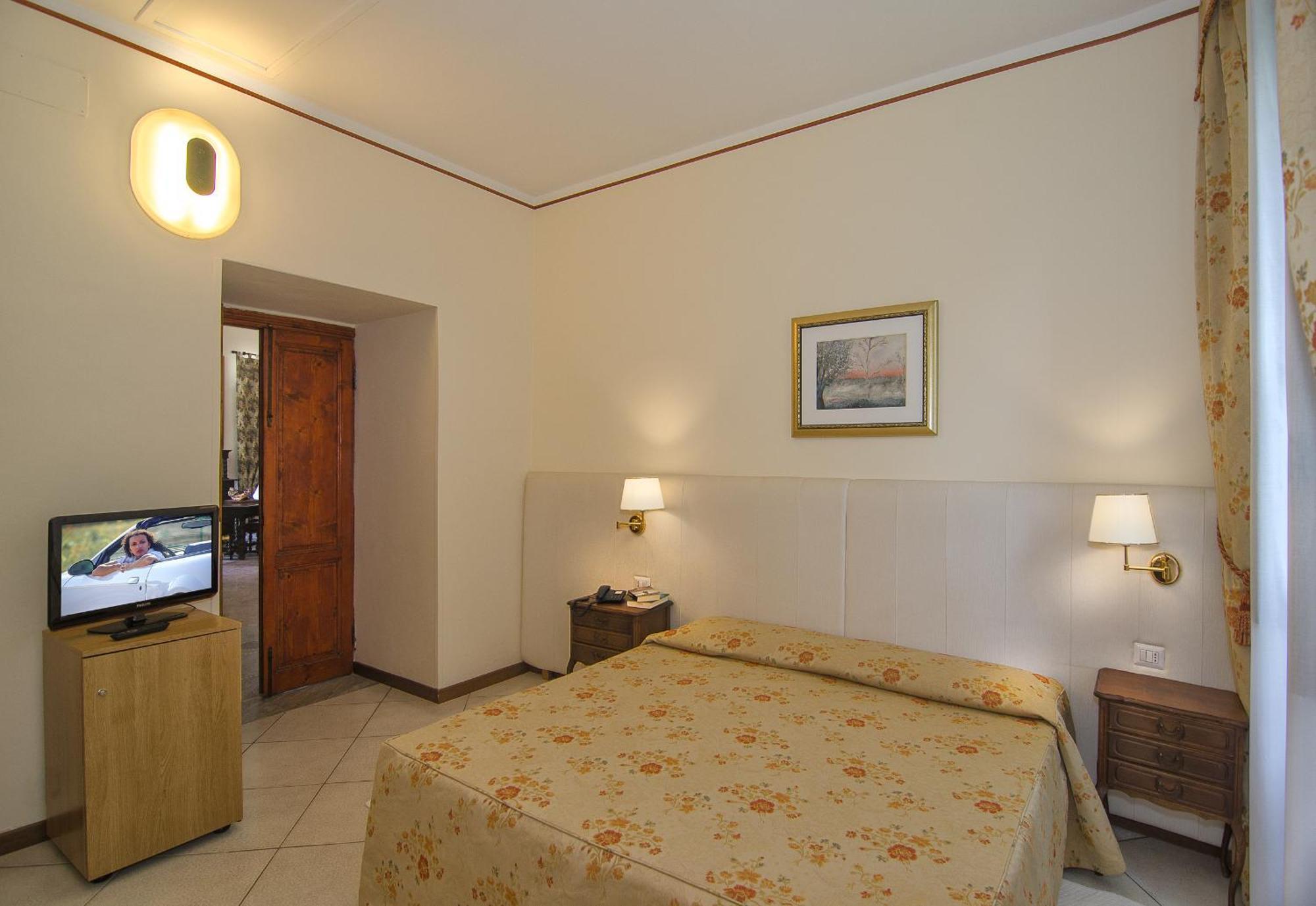 Classic Double Room