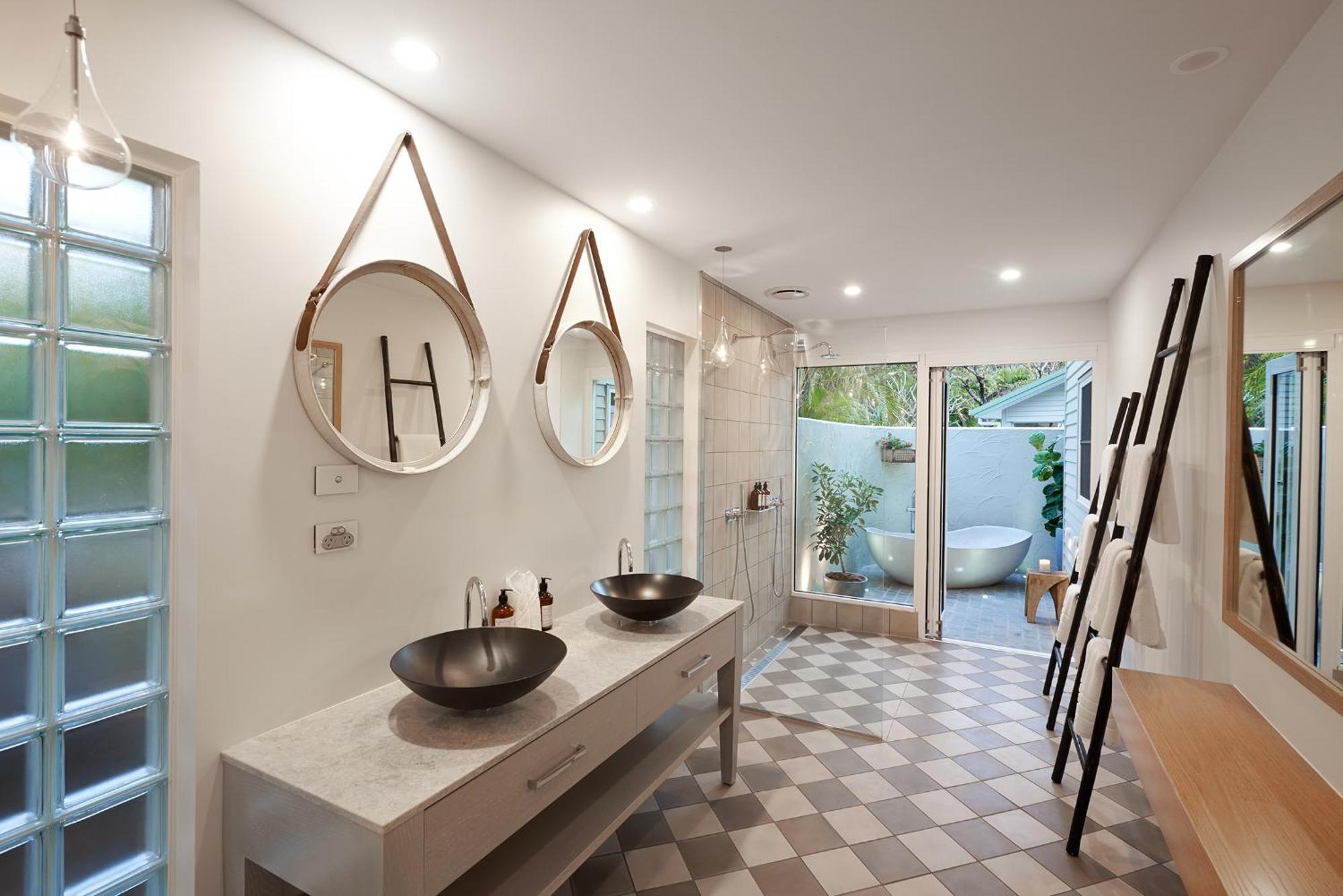 Superior Suite South Beachfront