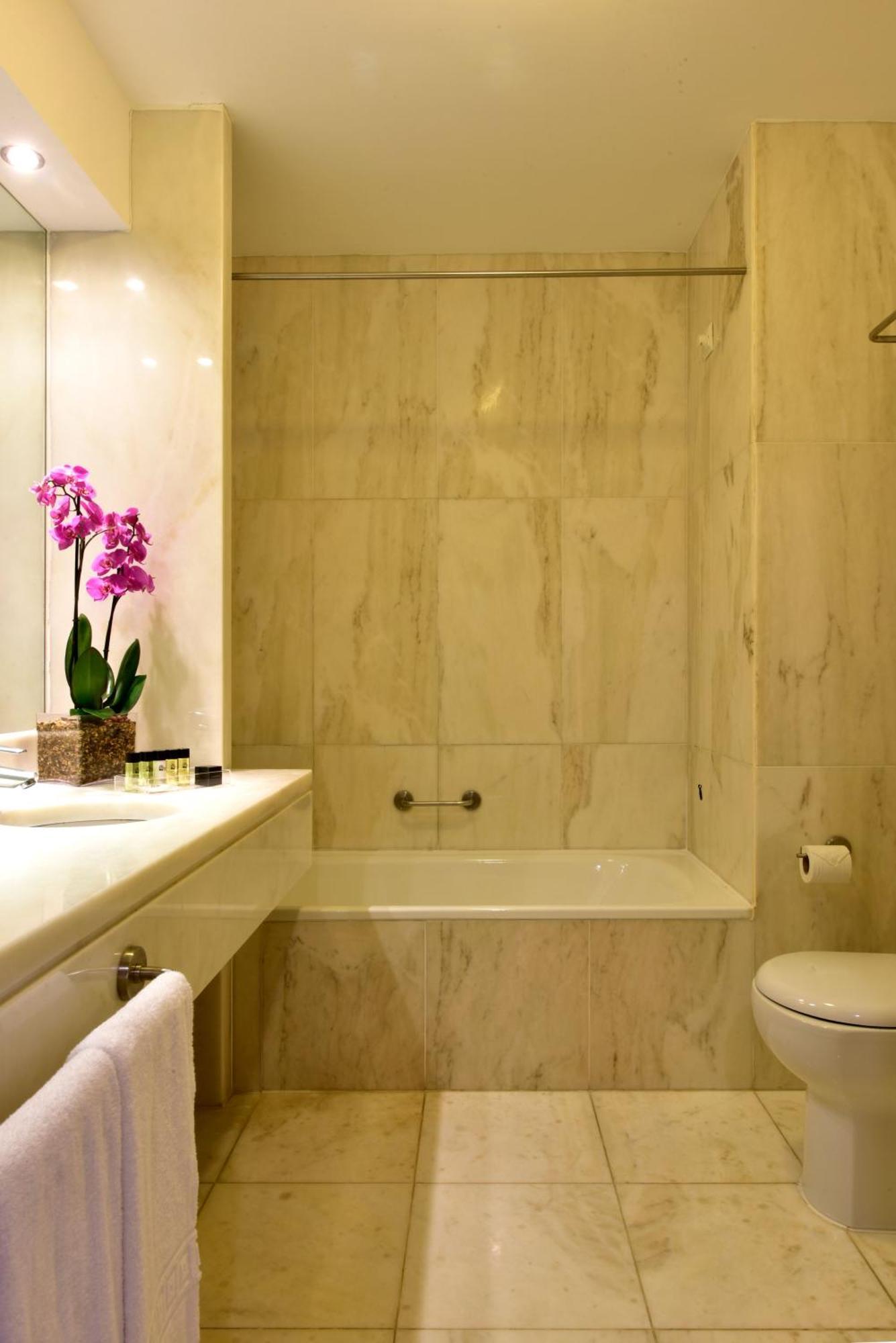 Deluxe Double or Twin Room with Sea View