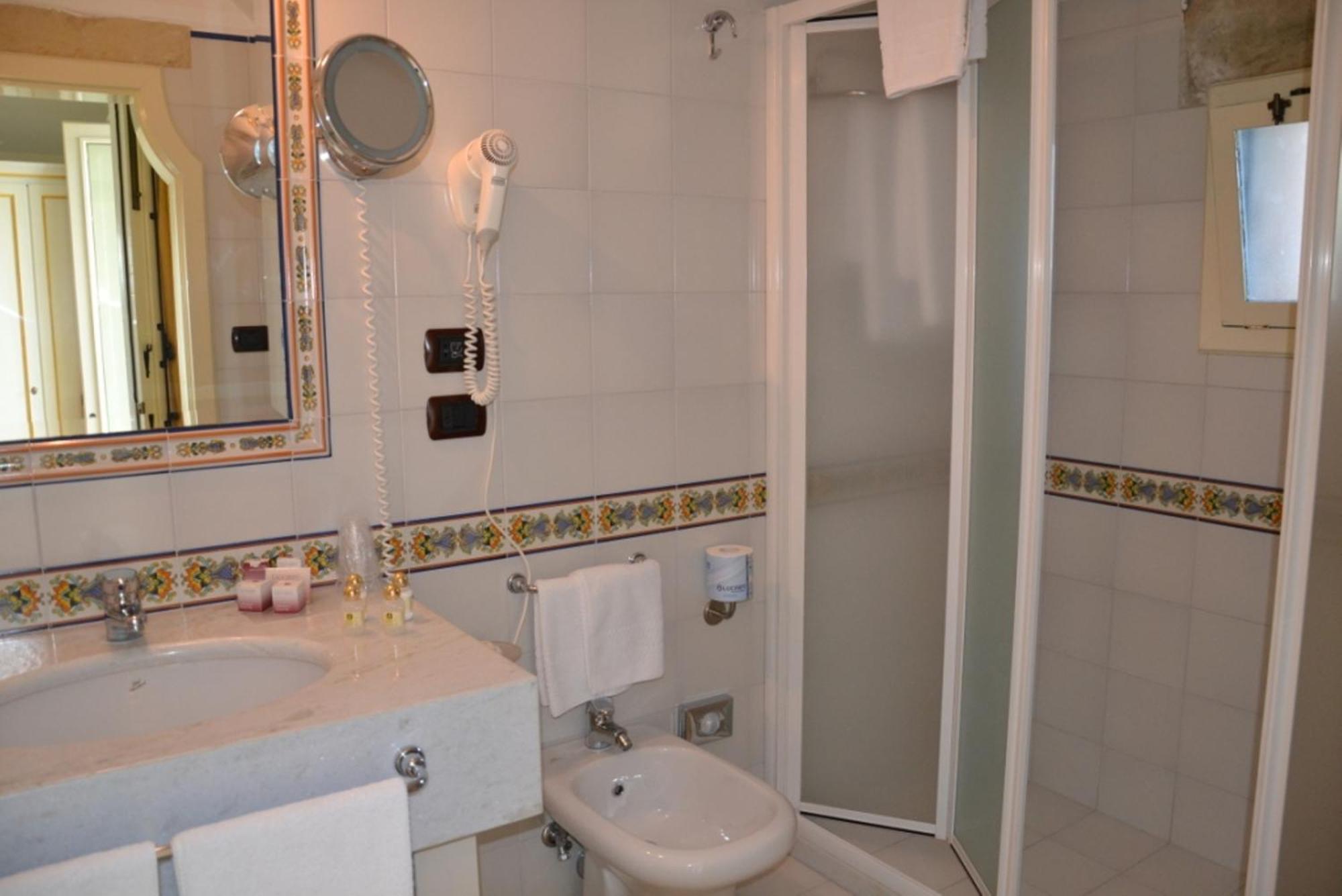 Deluxe Double Room with Spa Access