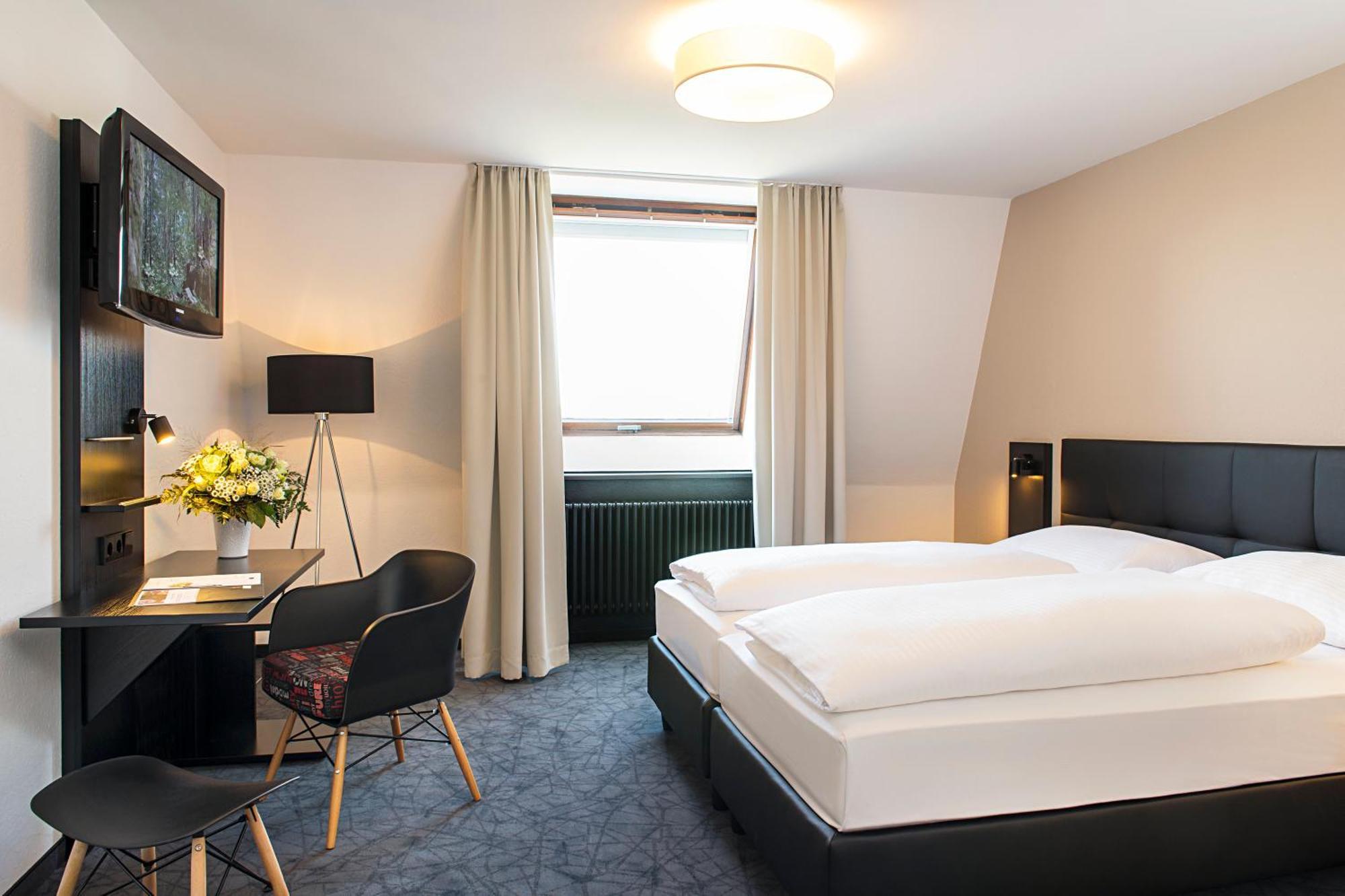 Comfort Twin Room