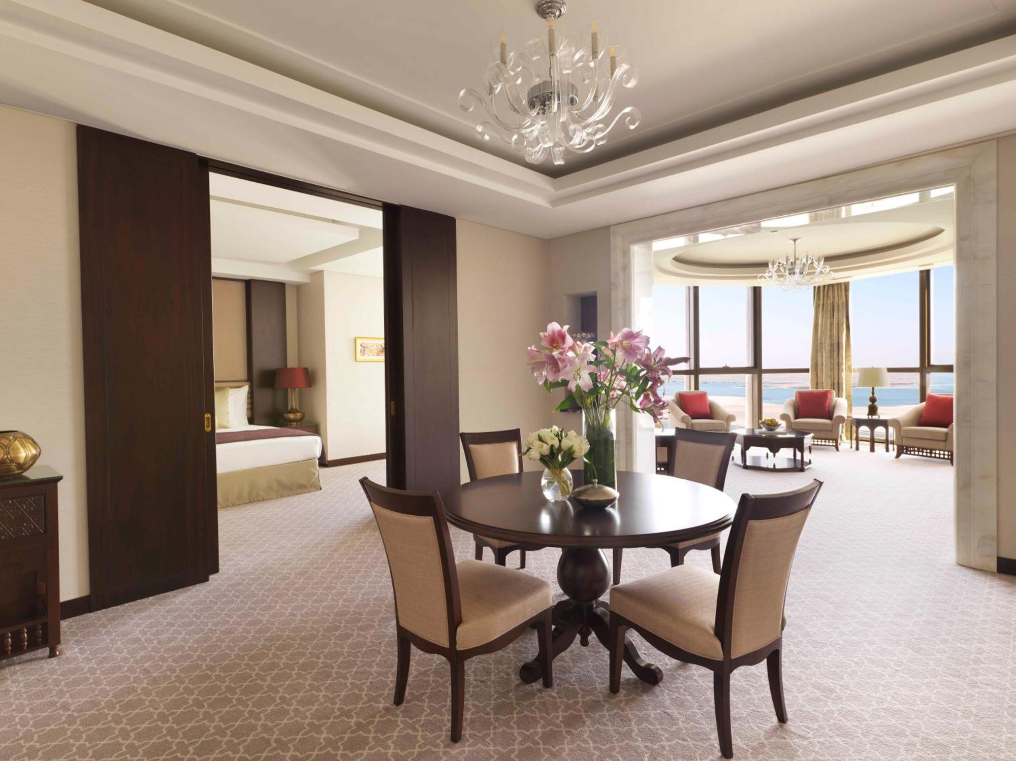 Suite de lujo con vistas al mar