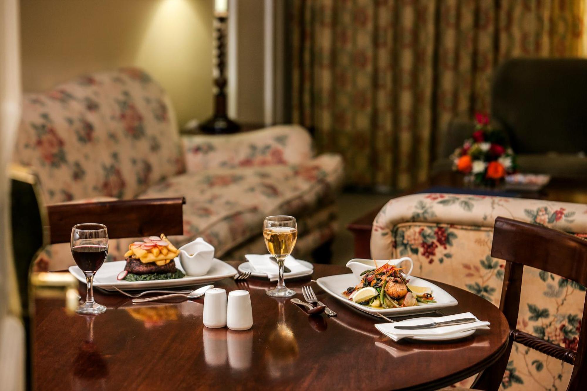 AVANI Suite