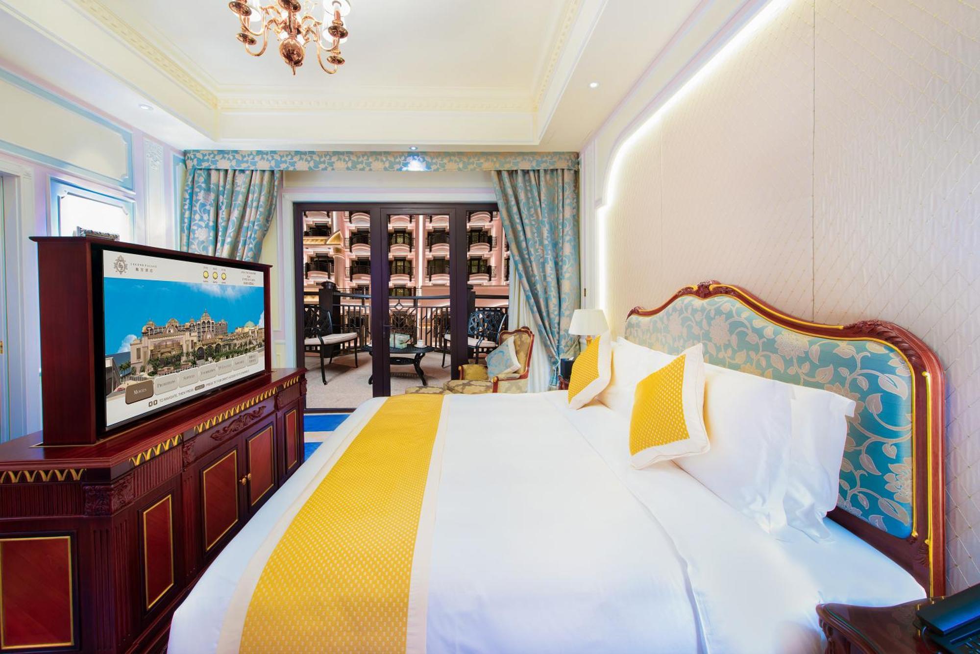 Large Double Room