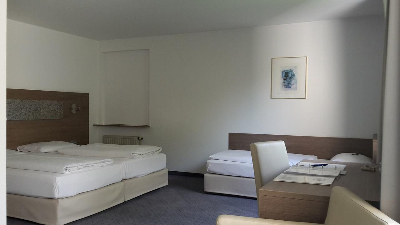 Dreibettzimmer