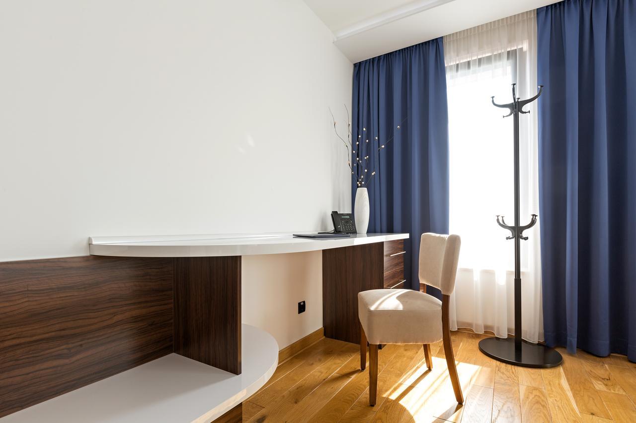 Family Suite with Free Parking