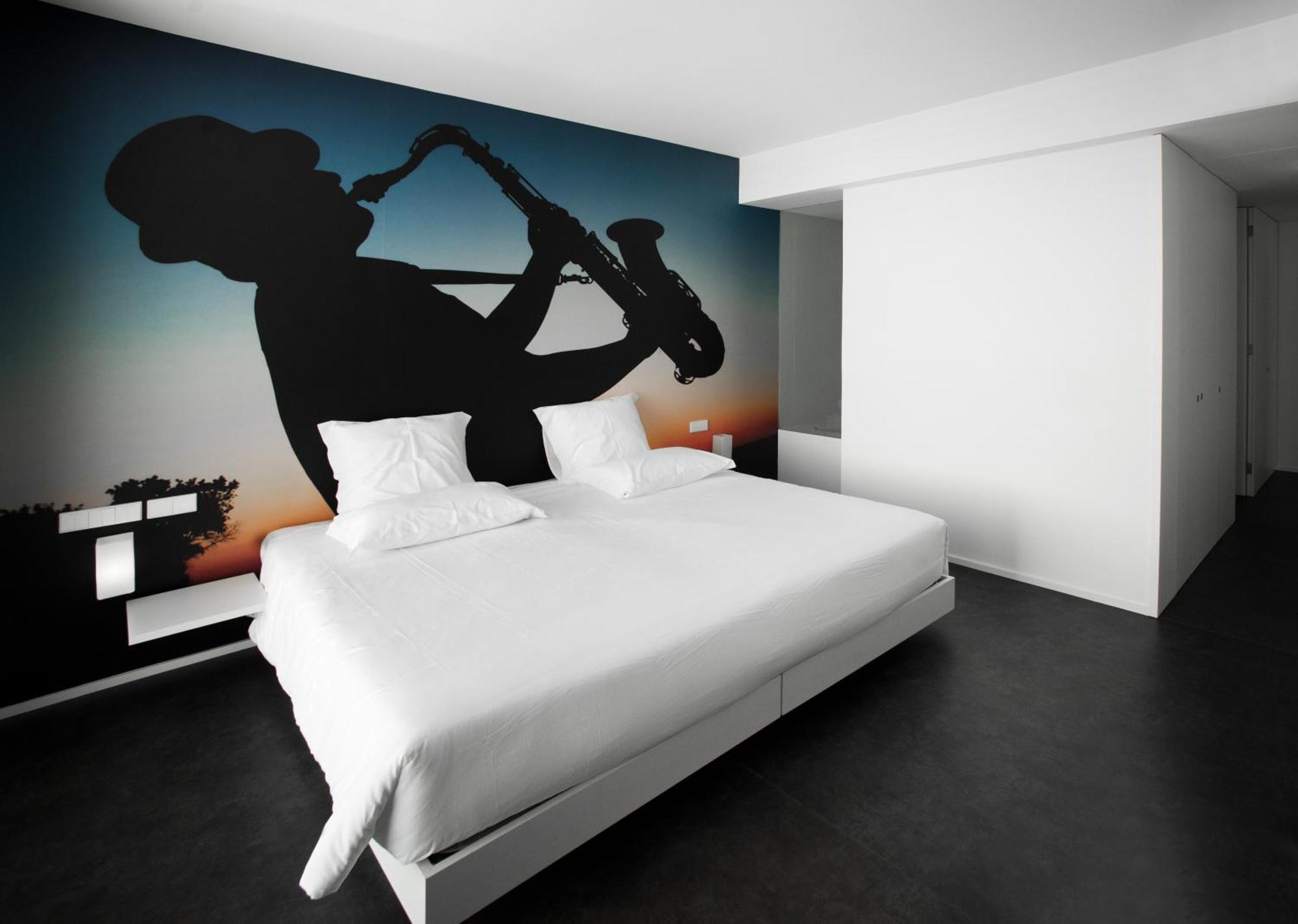 Suite with Spa Access