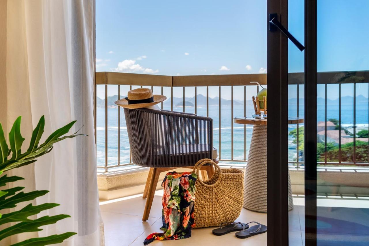Gold Suite mit 1 Schlafzimmer mit Kingsize-Bett und Meerblick