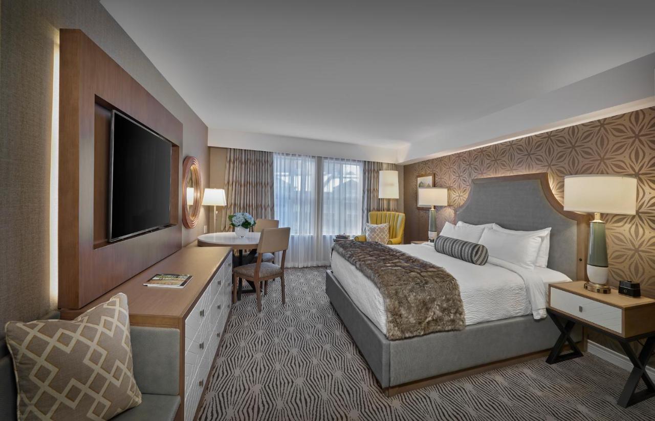 King Room with Mountain View