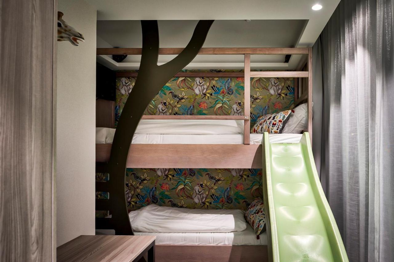 Deluxe Family Room with Bunkbed