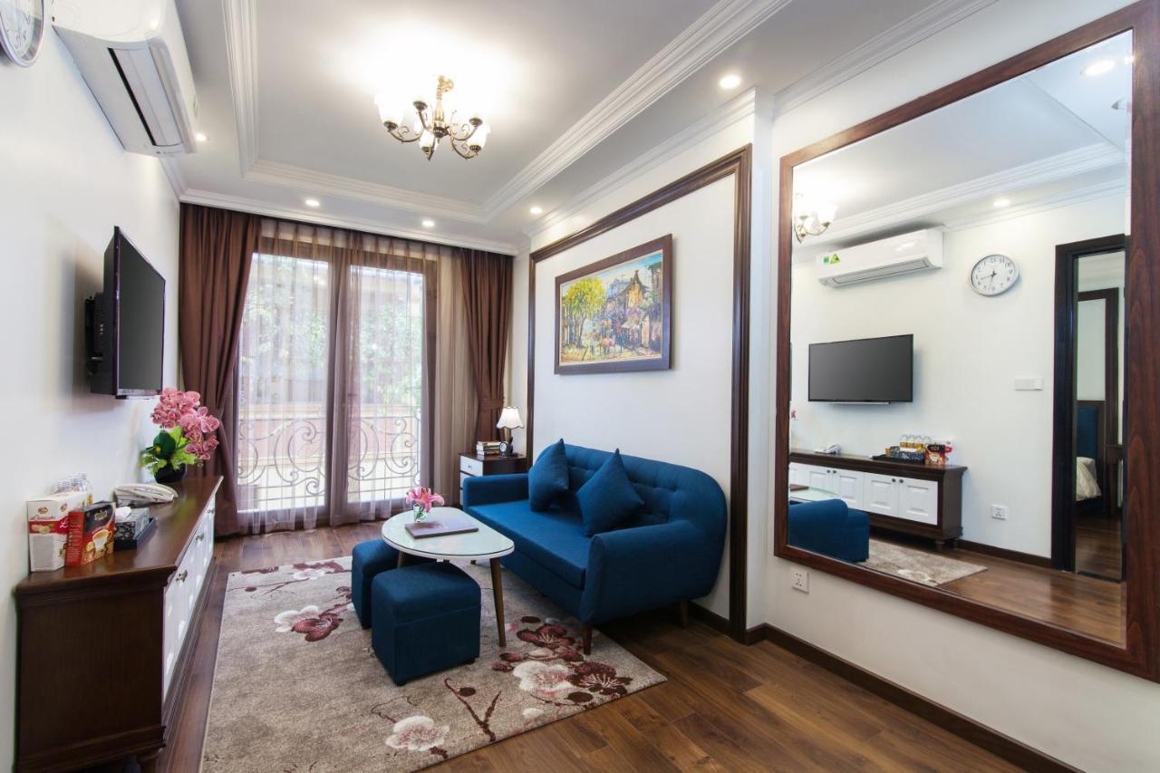 One Bedroom Suite with Balcony