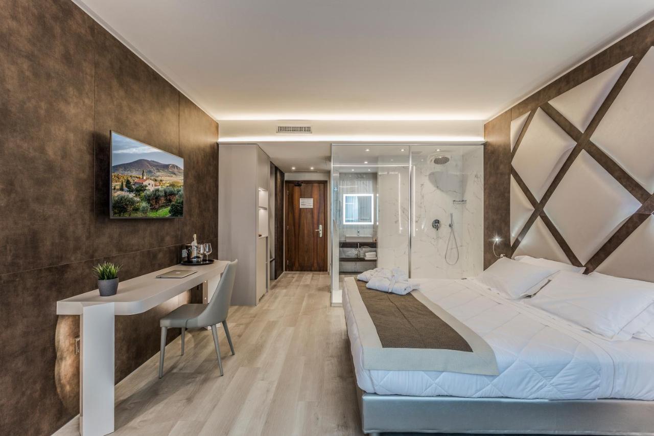 Superior Double or Twin Room,758621695:JPEG