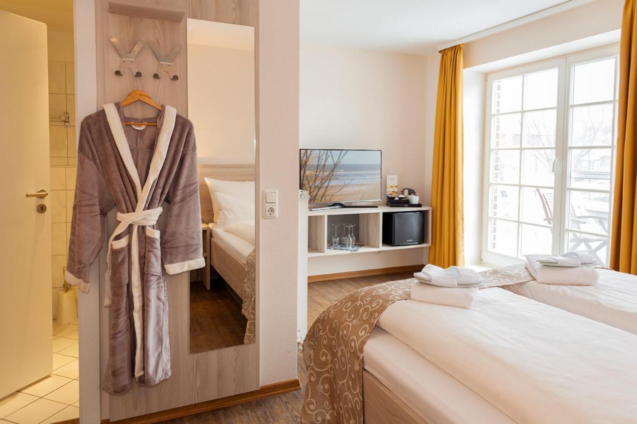Standard Double Room,766628293:JPEG