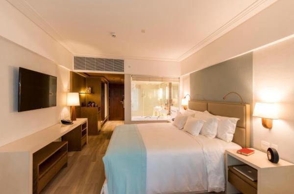 Luxury Apartment with Sea View