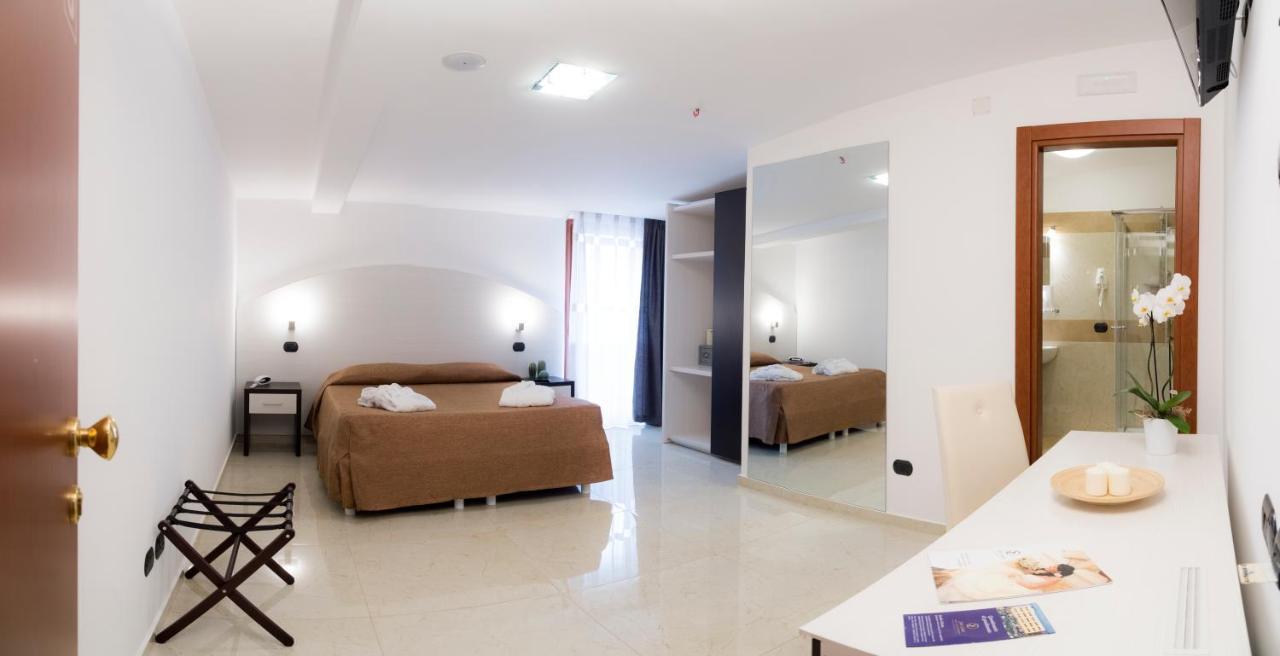 Double Room,1000248291:JPEG
