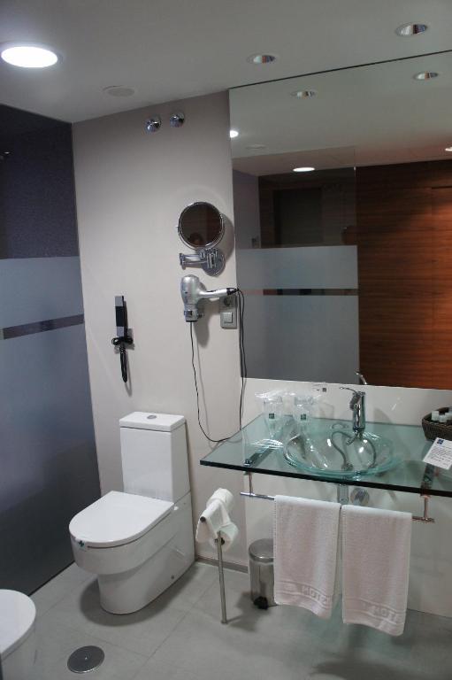 Double or Twin Room with Sea View