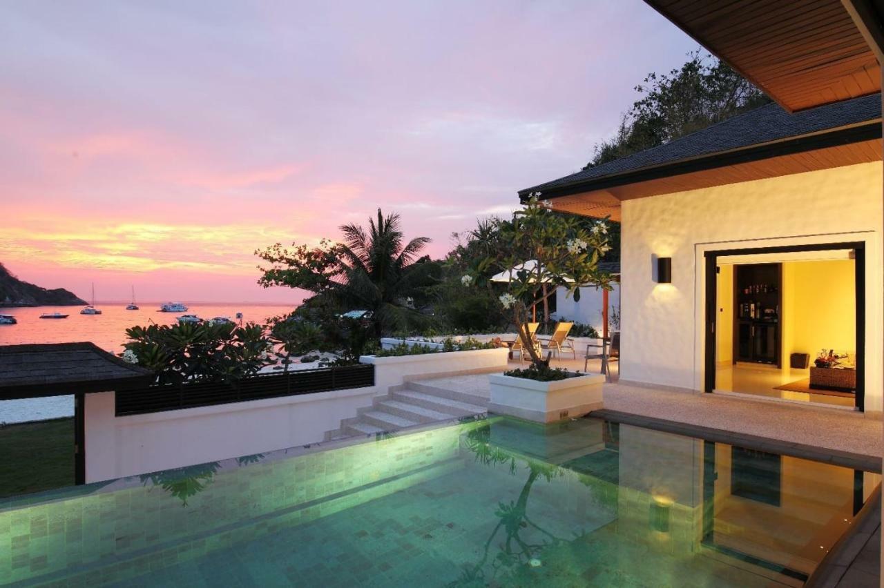 Grand Pool Suite Beachfront,831113009:JPEG
