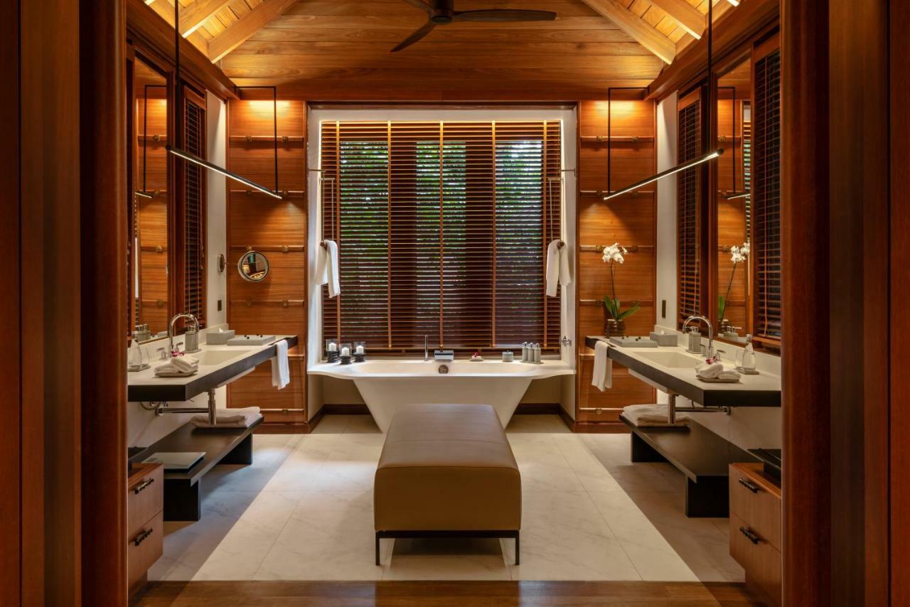 Rainforest Villa King or Twin