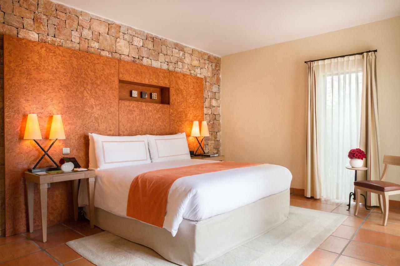 Deluxe Suite,1554979495:JPEG