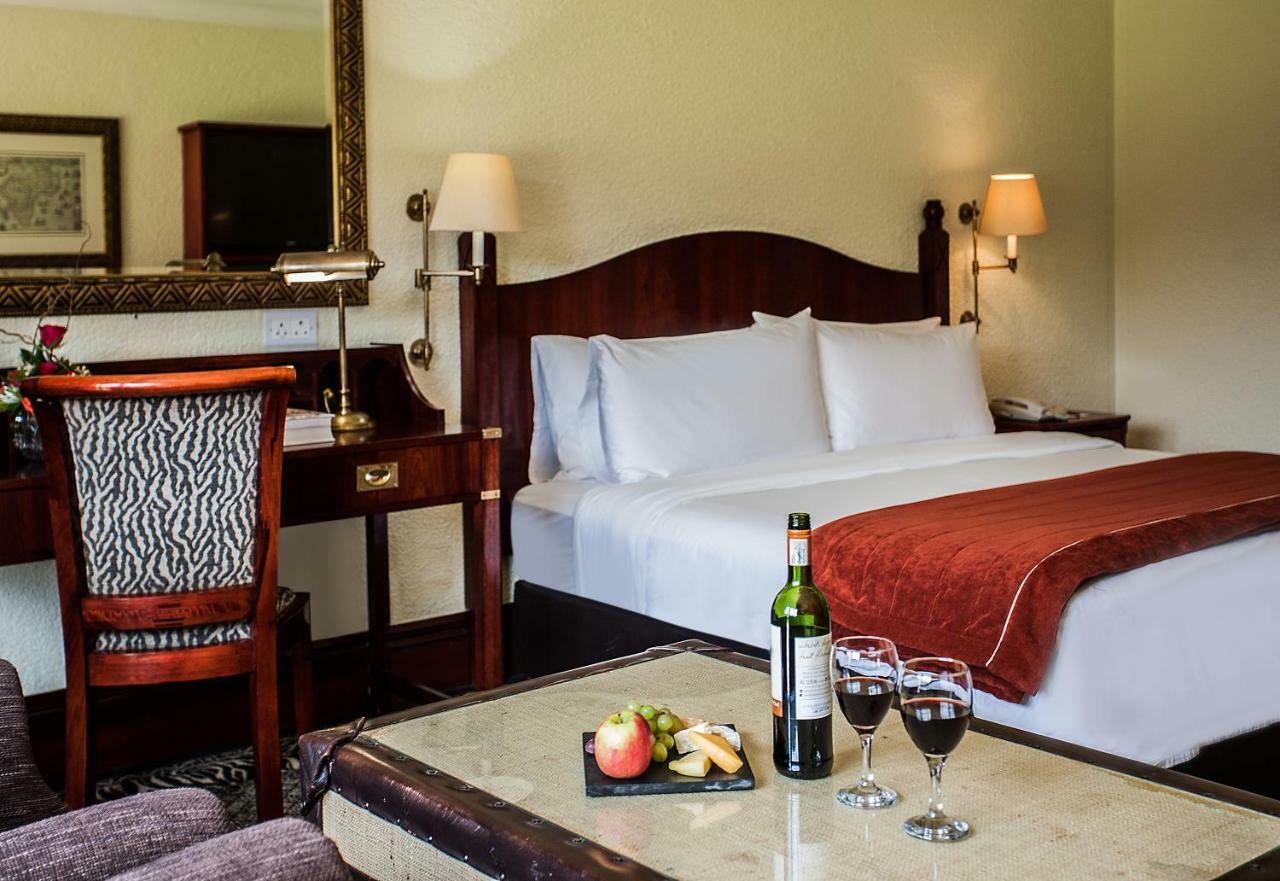 Avani Club Room