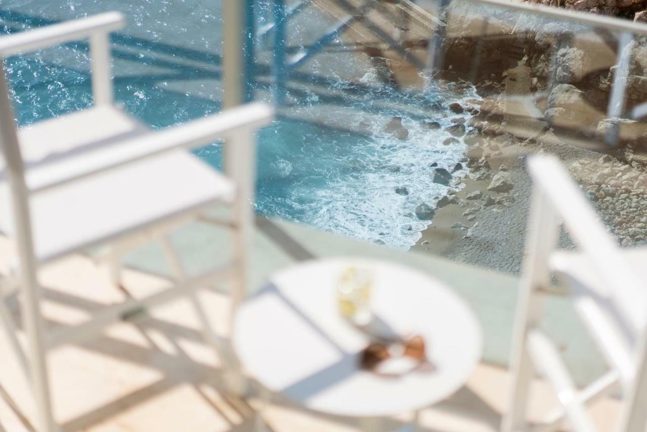 Junior Suite mit Balkon und Meerblick – Flughafentransfer (Hin- und Rückfahrt) inklusive