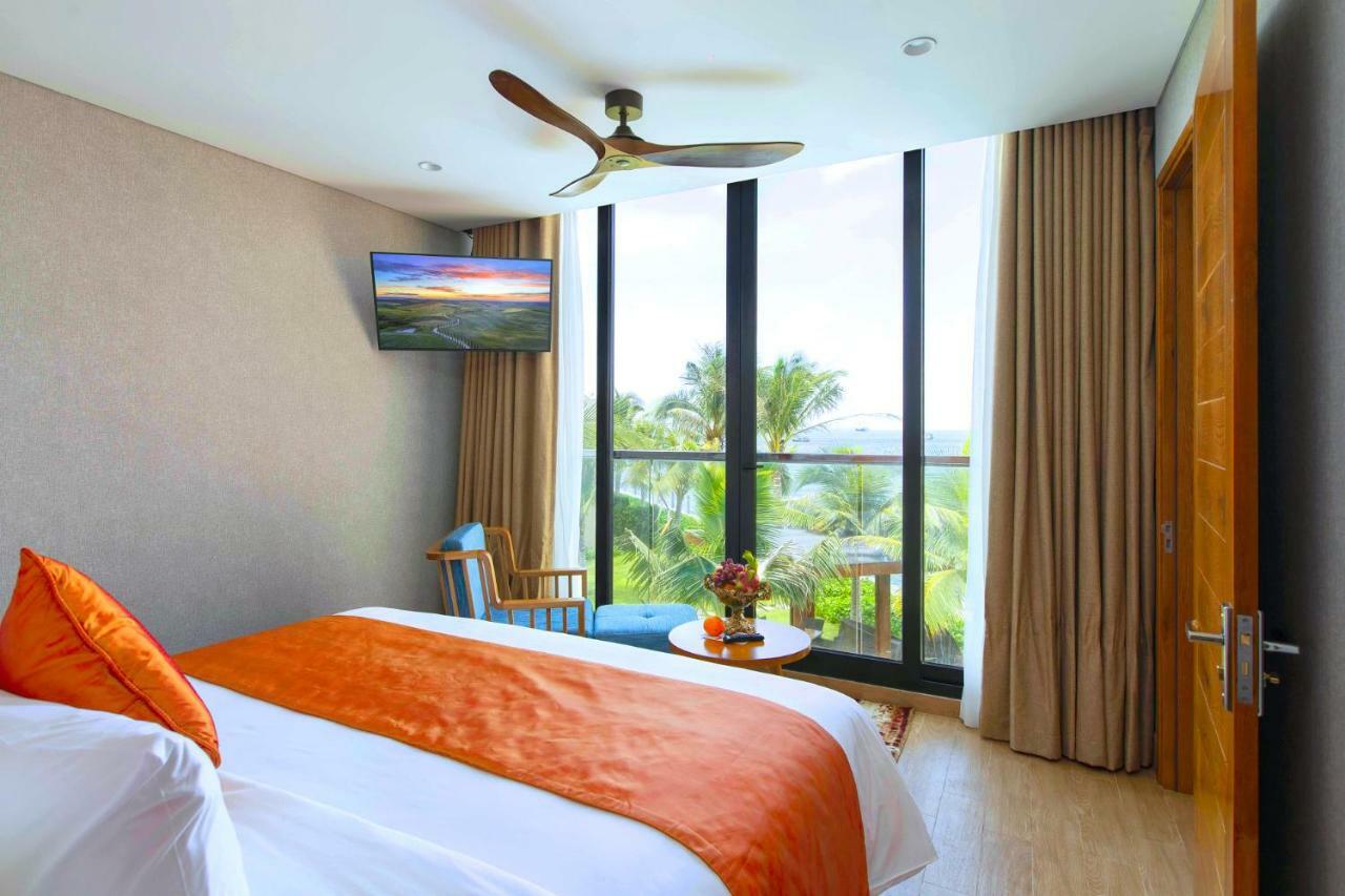 King Premium Suite with Ocean View