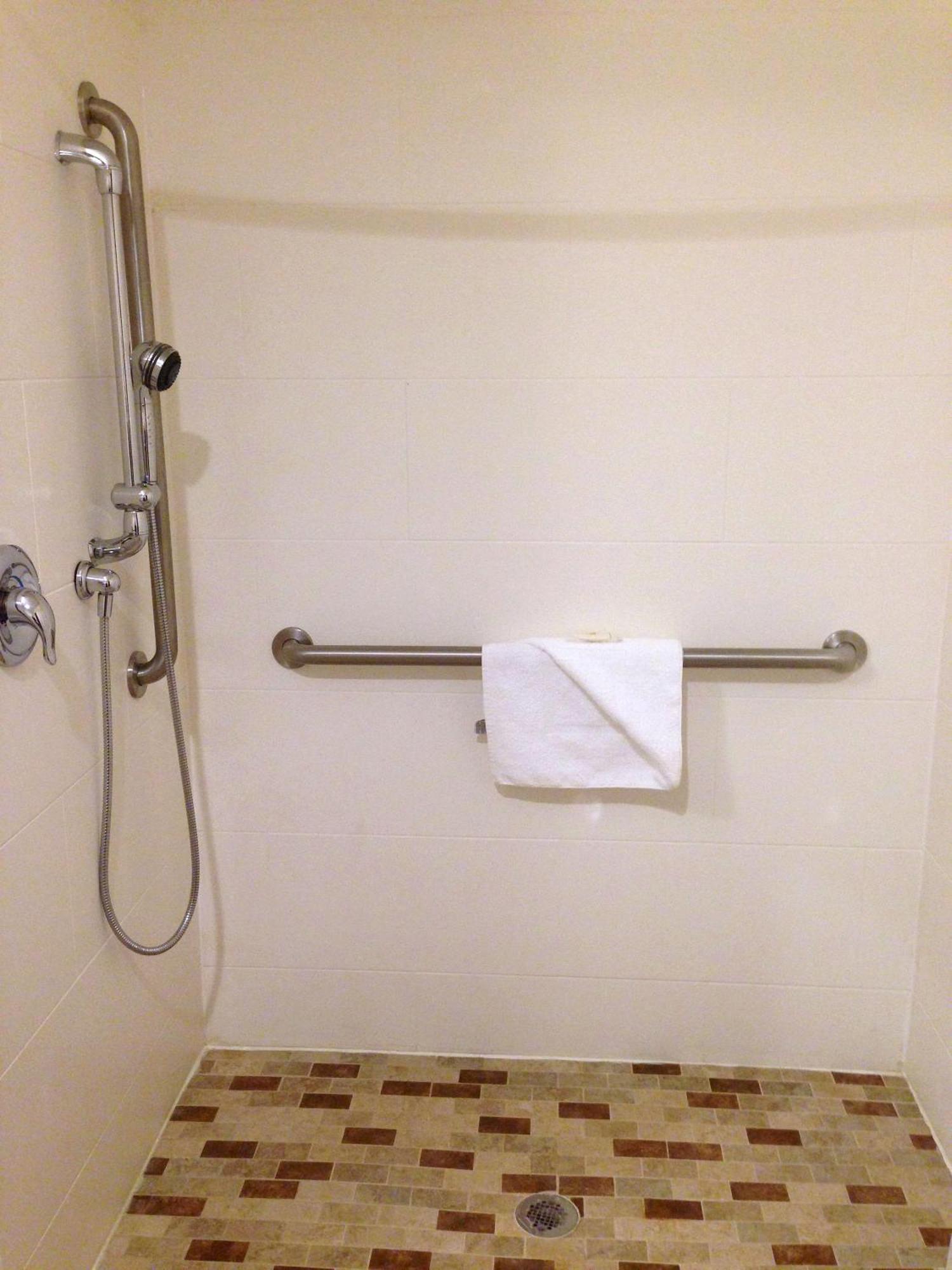 King Room - Disability Access/Non-Smoking