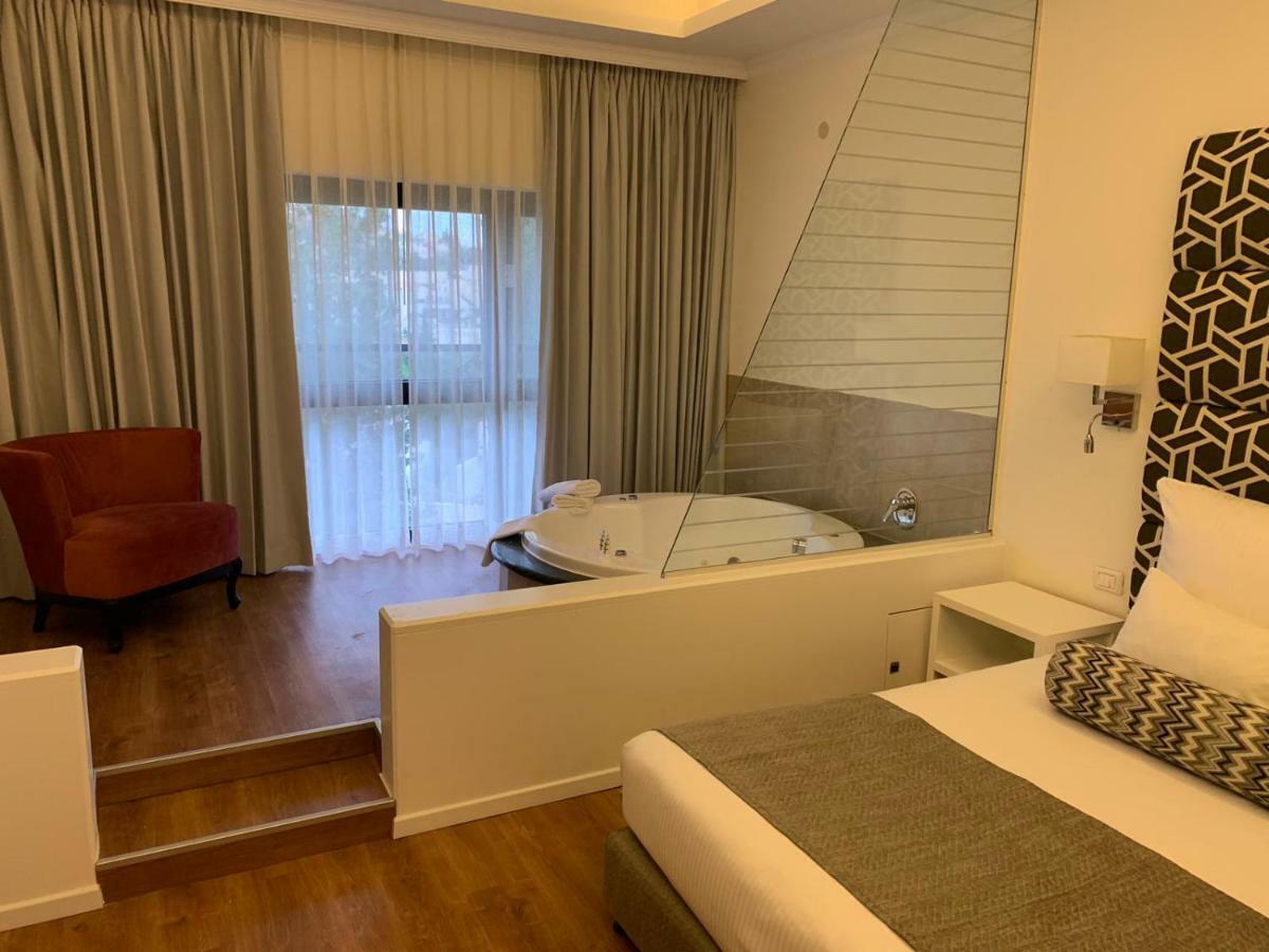 Double Room with Spa Bath