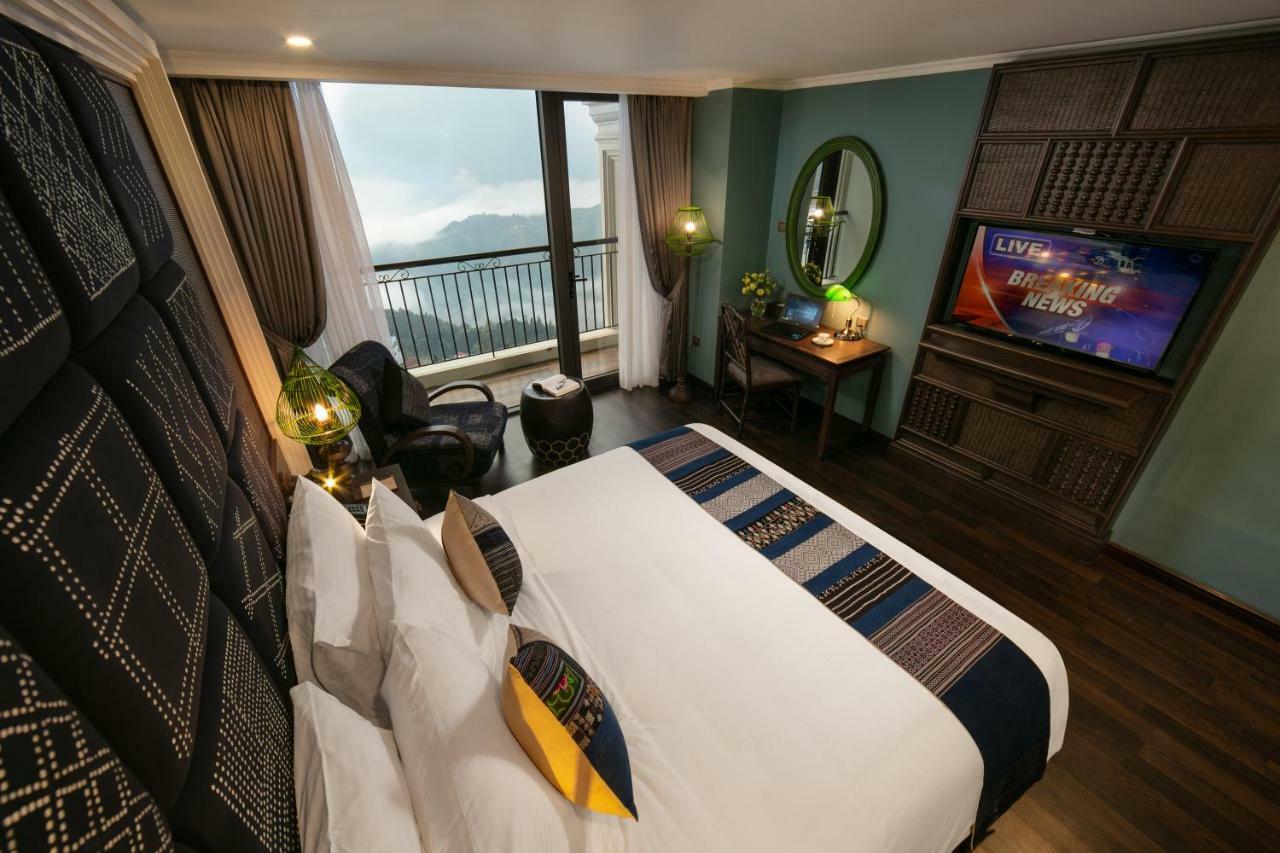 Executive Suite with Balcony