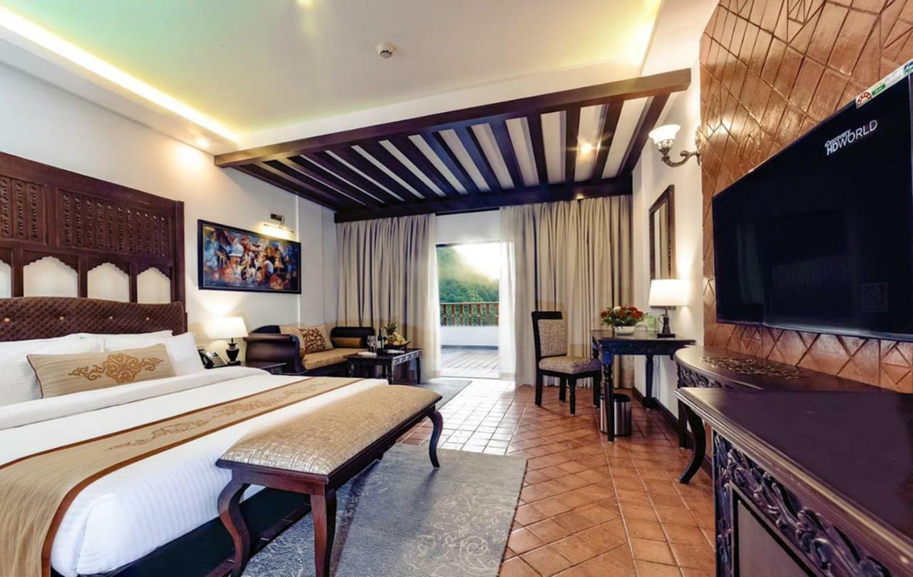 Himalayan Bliss Suite -Complimentary Cable Car Ride, Zipline, Gym, Infinity Pool, and Outdoor Heated Jacuzzi