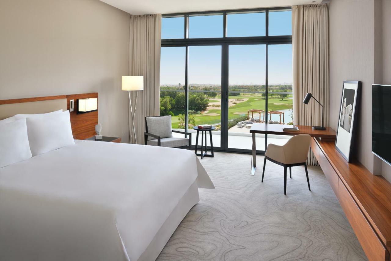 Golf View Grand Executive Suite Private Balcony,815301641:JPEG