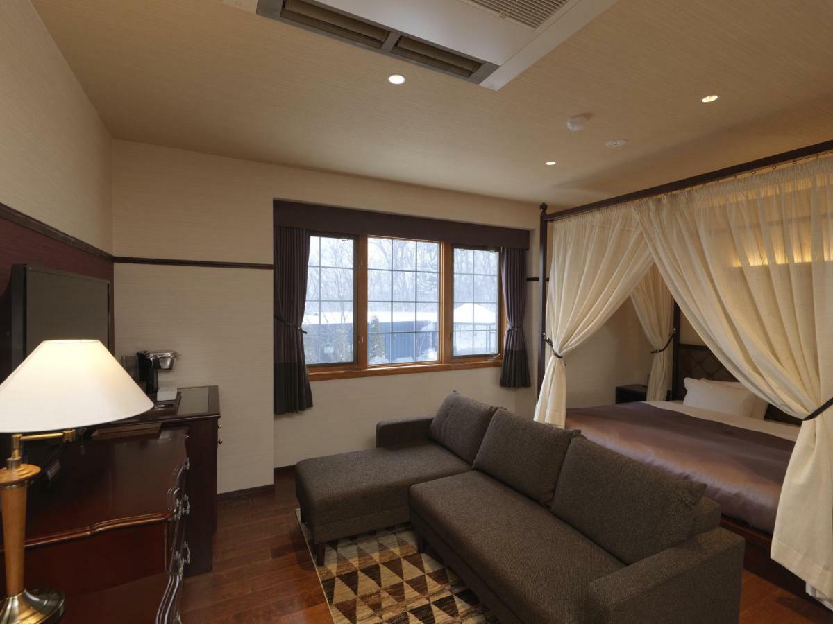 Double Room - Non-Smoking