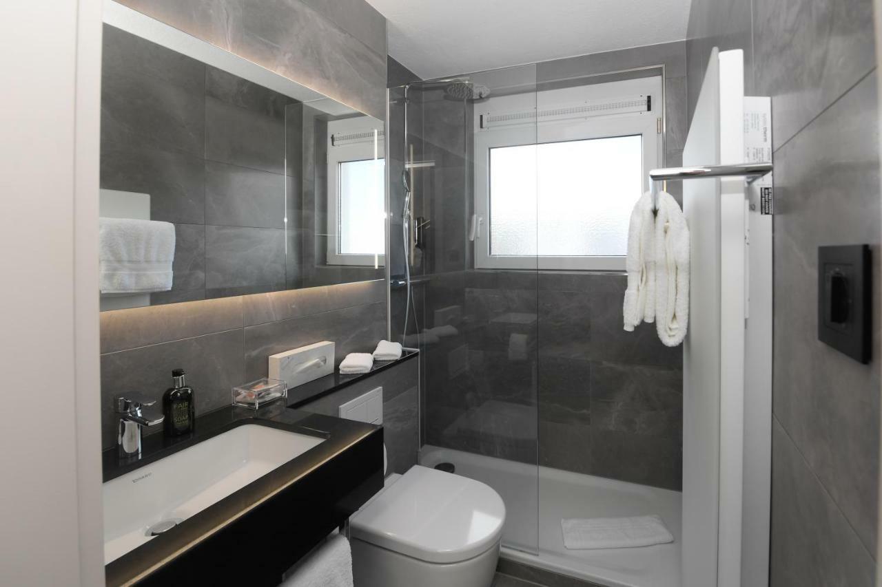Standard Double Room,829507589:JPEG