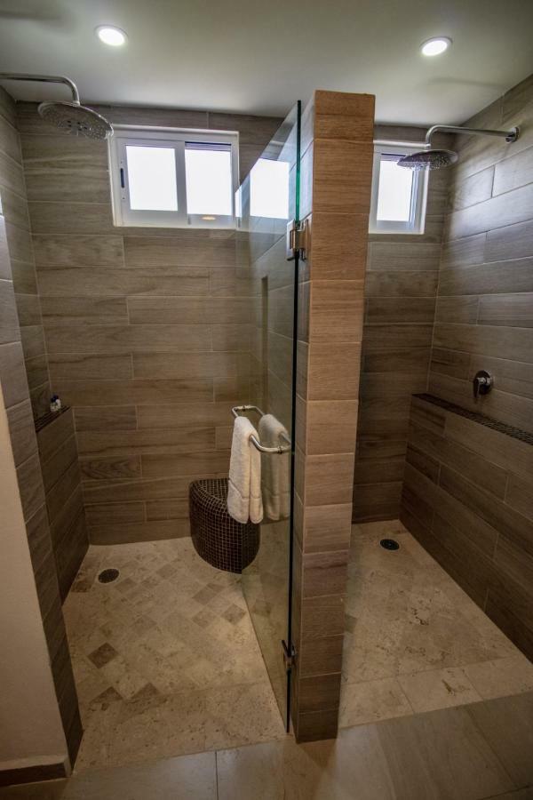 Master Suite Oceanview,1600623472:JPEG