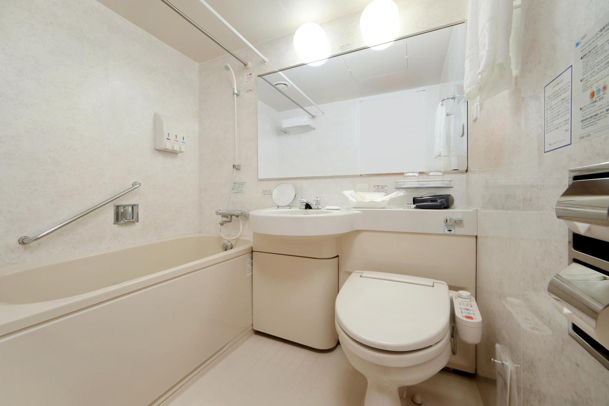 Deluxe Single Room (2 Adults) - Non-Smoking