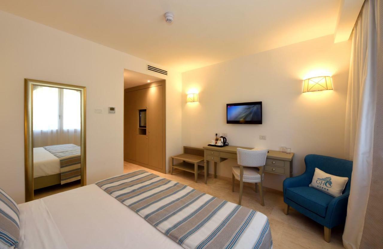 Superior Double or Twin Room,830292899:JPEG