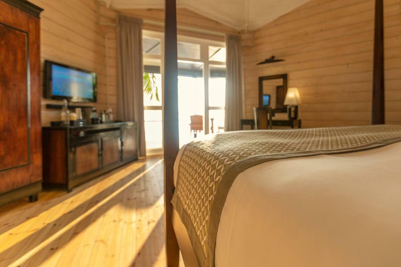 Premium Beach Villa Jetted Tub
