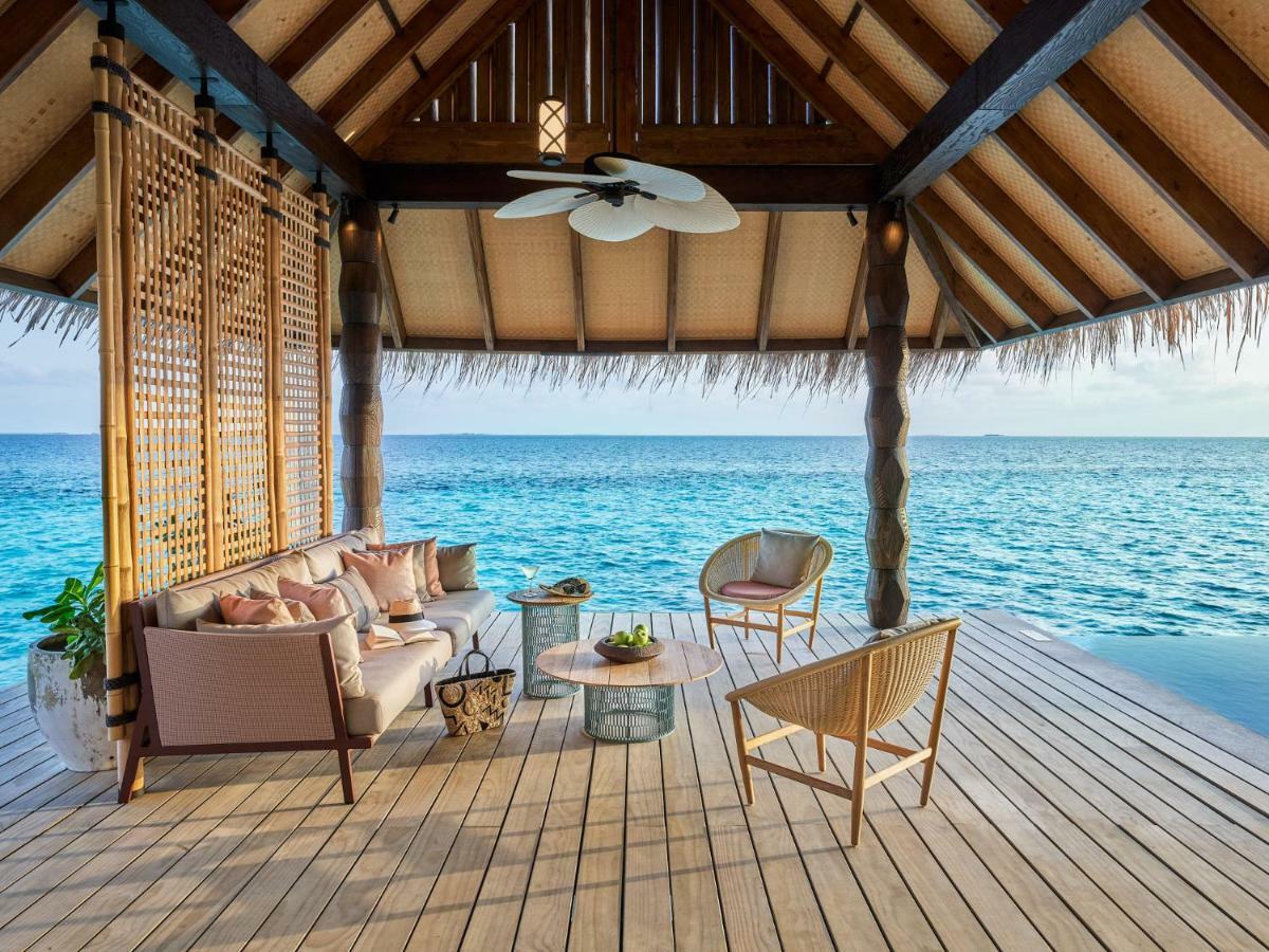 Luxury Sunset Water Villa Pool