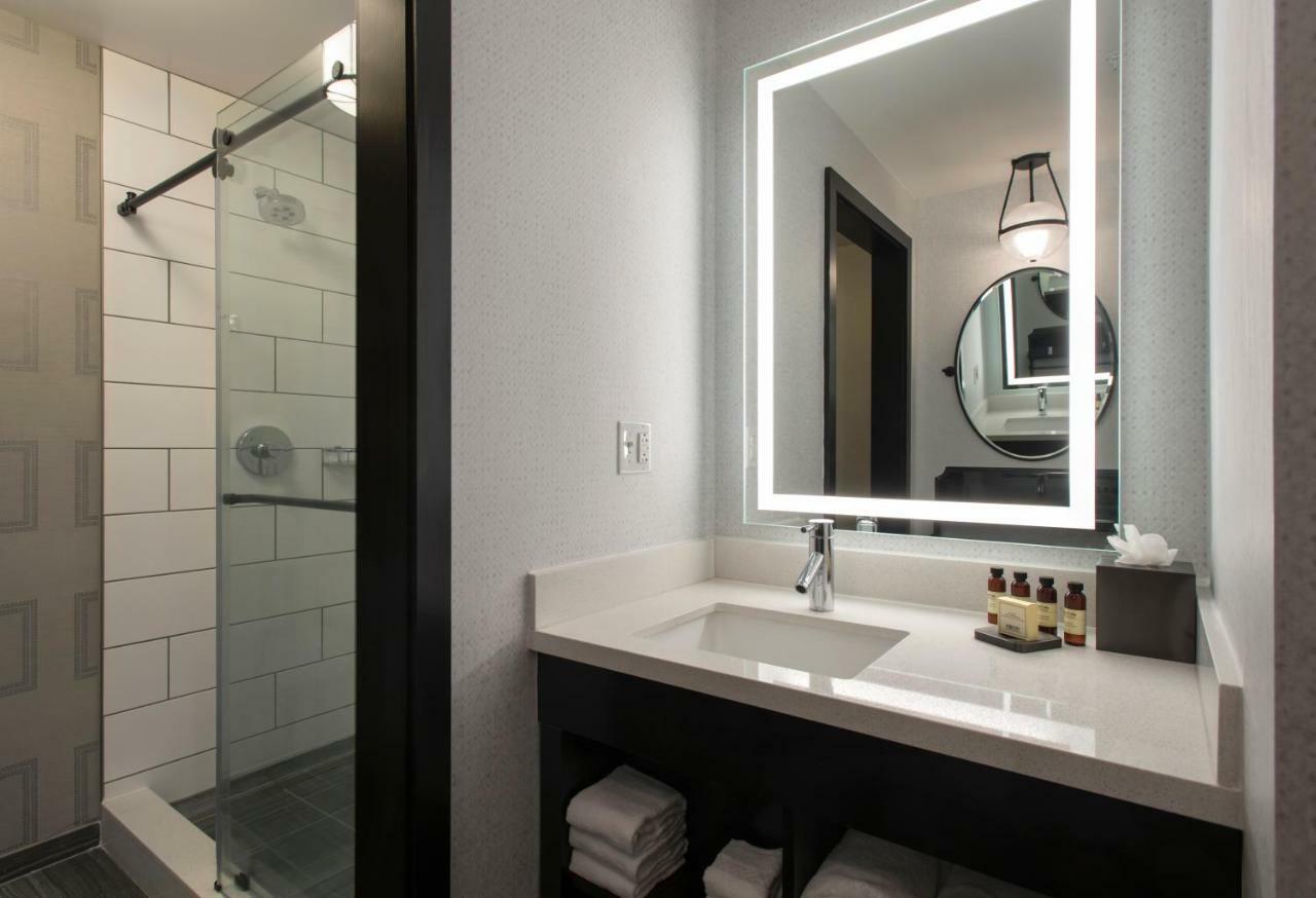 City View Queen/Queen, Guest room, 2 Queen, City view