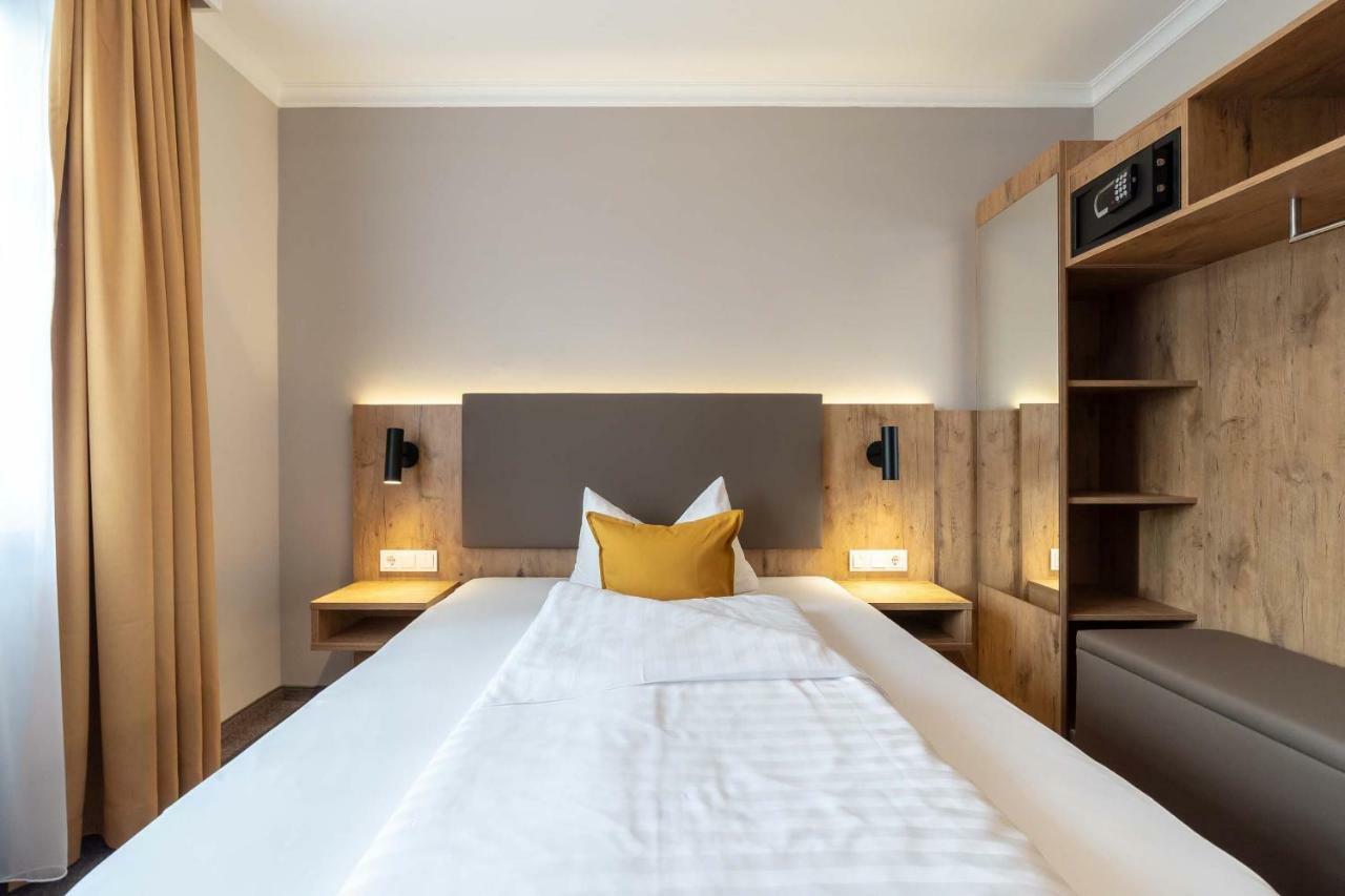 Deluxe Single Room,836925191:JPEG
