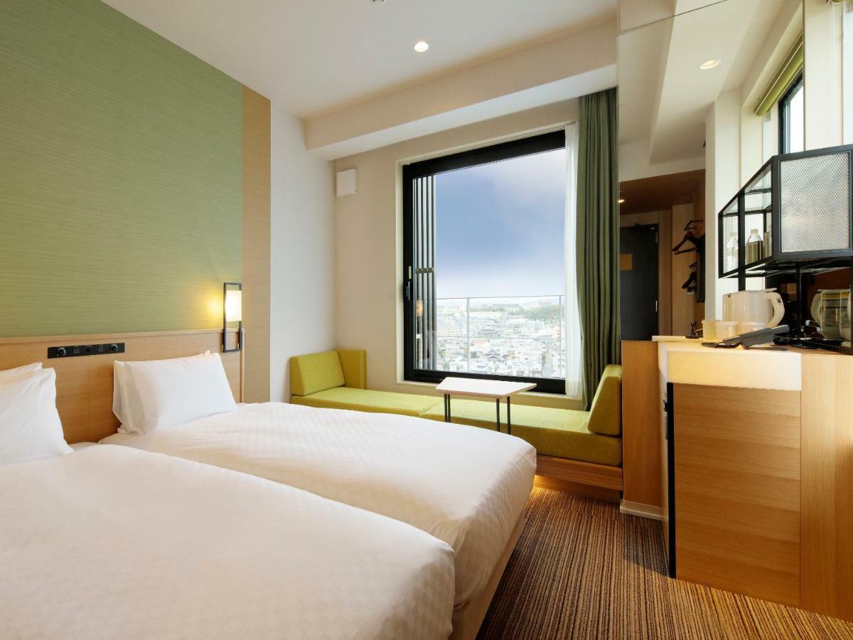 Corner Twin Room