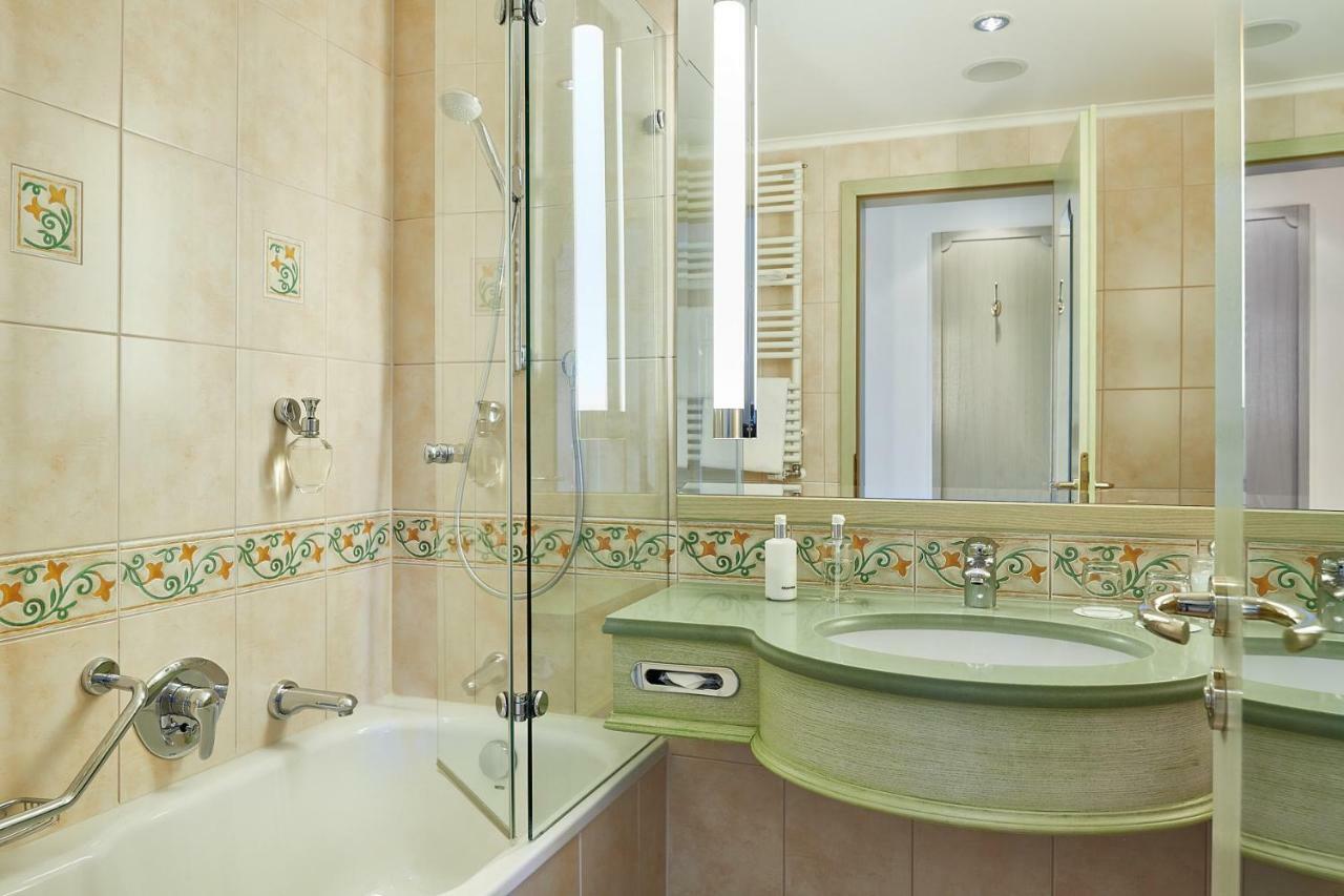 Doppelzimmer zur Landseite ohne Balkon