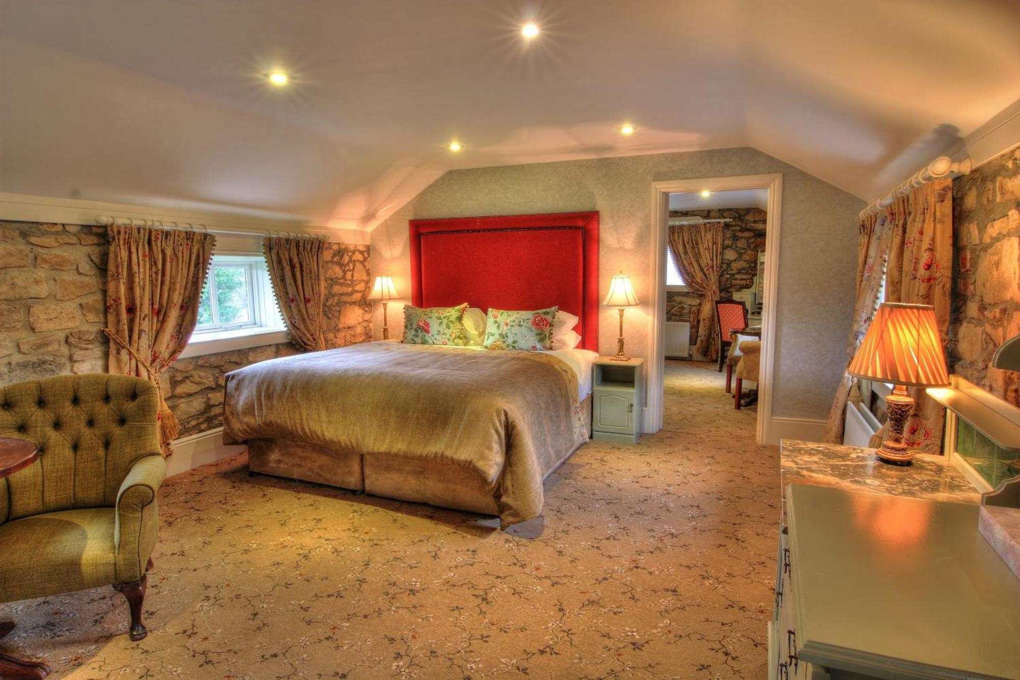 Courtyard Family Room
