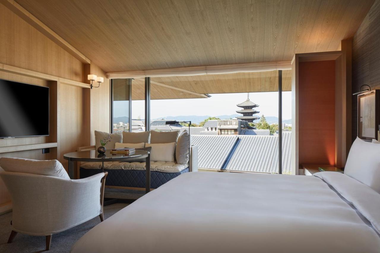 King Room with One King Bed and Pagoda View