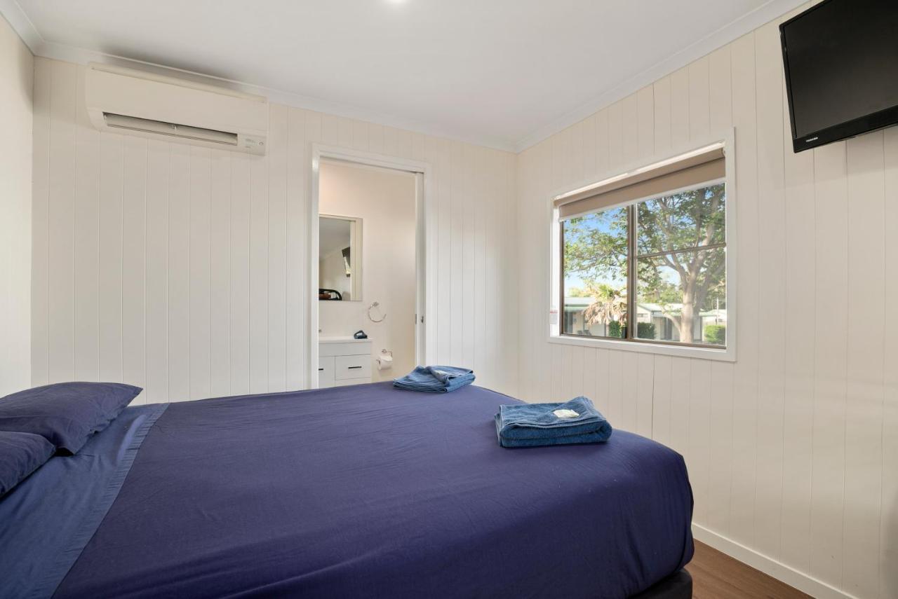Superior Studio Cabin