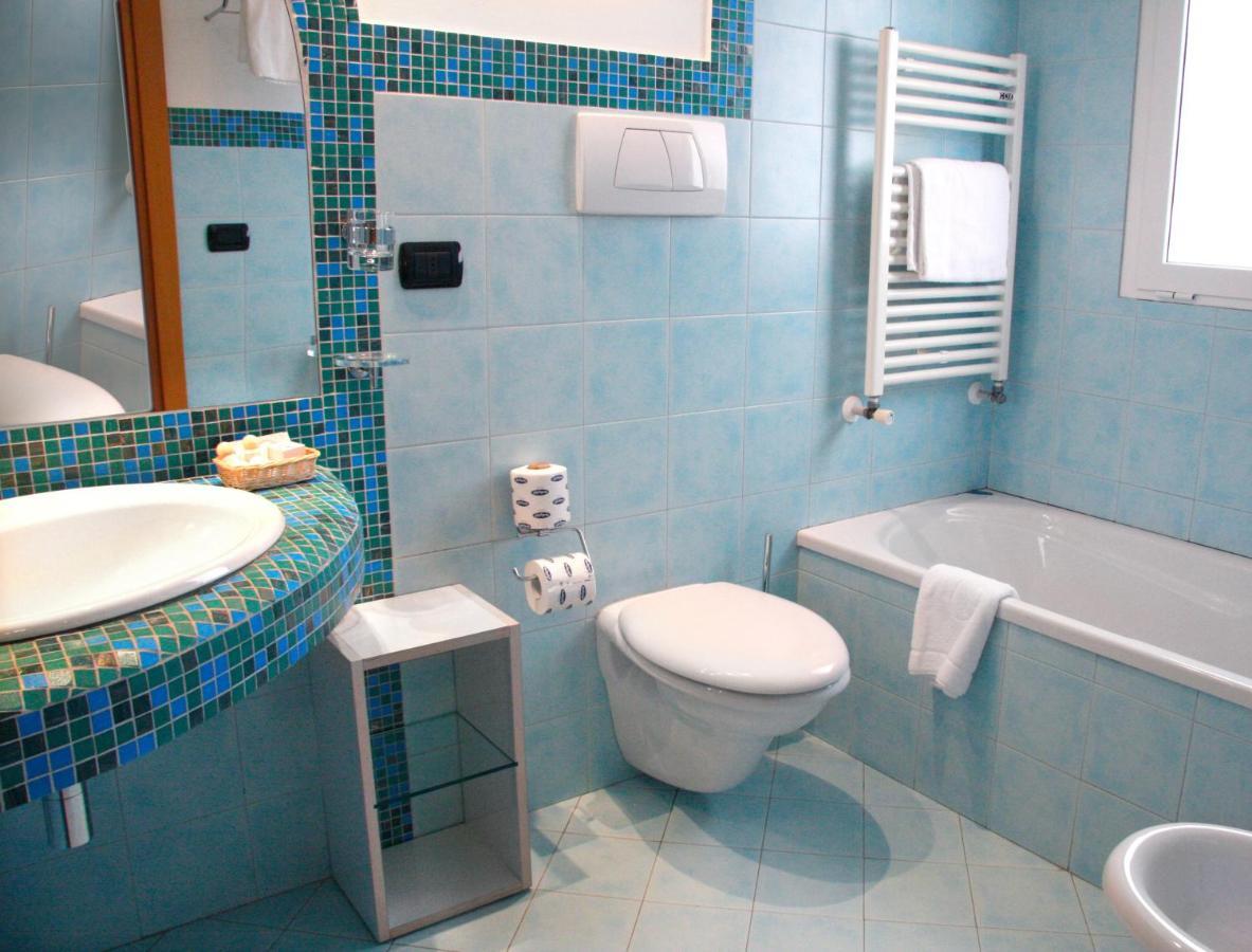 Double Room,917109313:JPEG