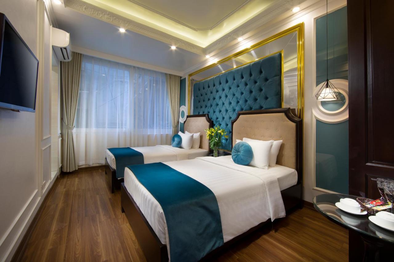 Deluxe Double or Twin Room with City View