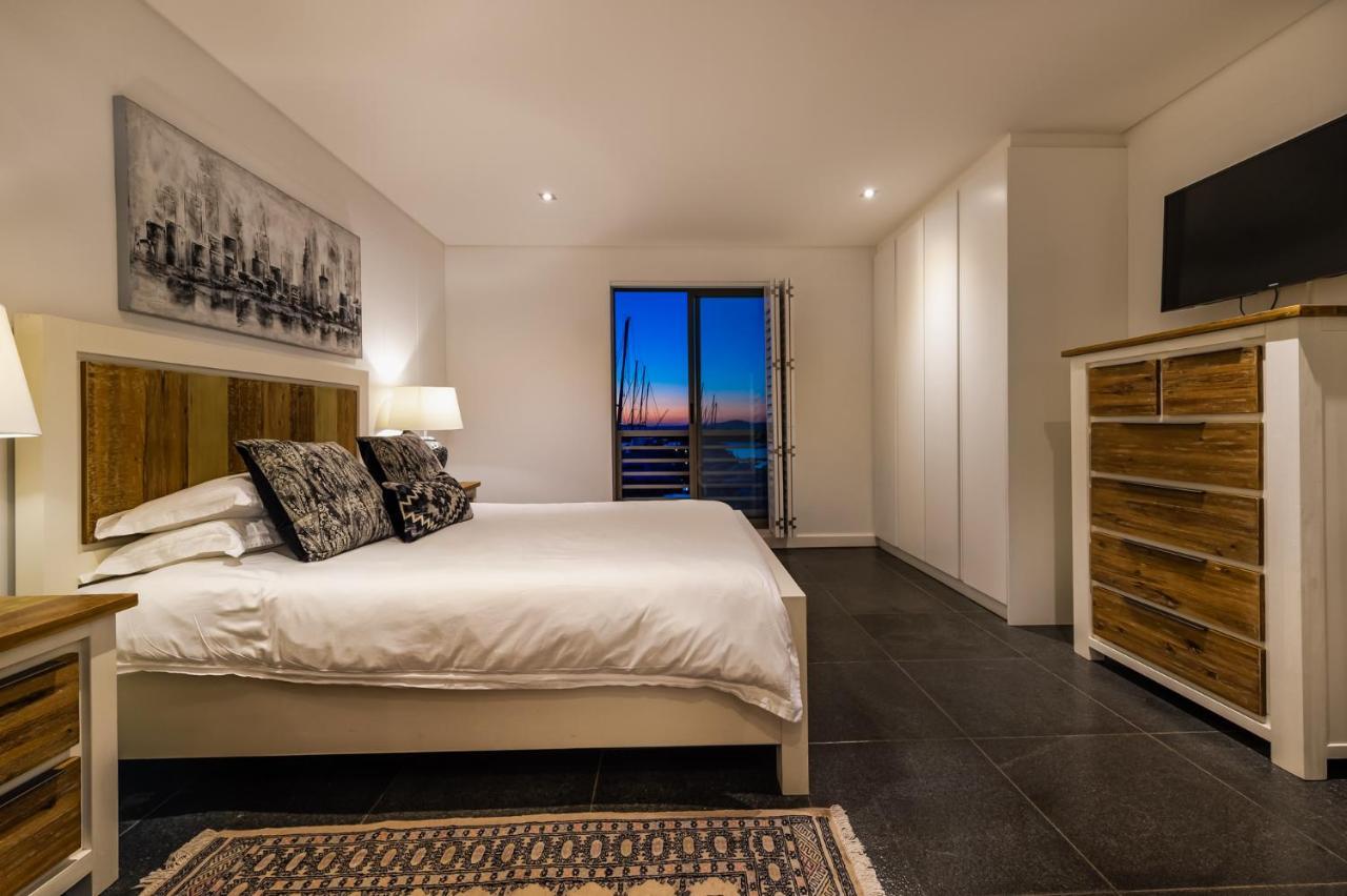 Marina 2 Bedroom Apartment
