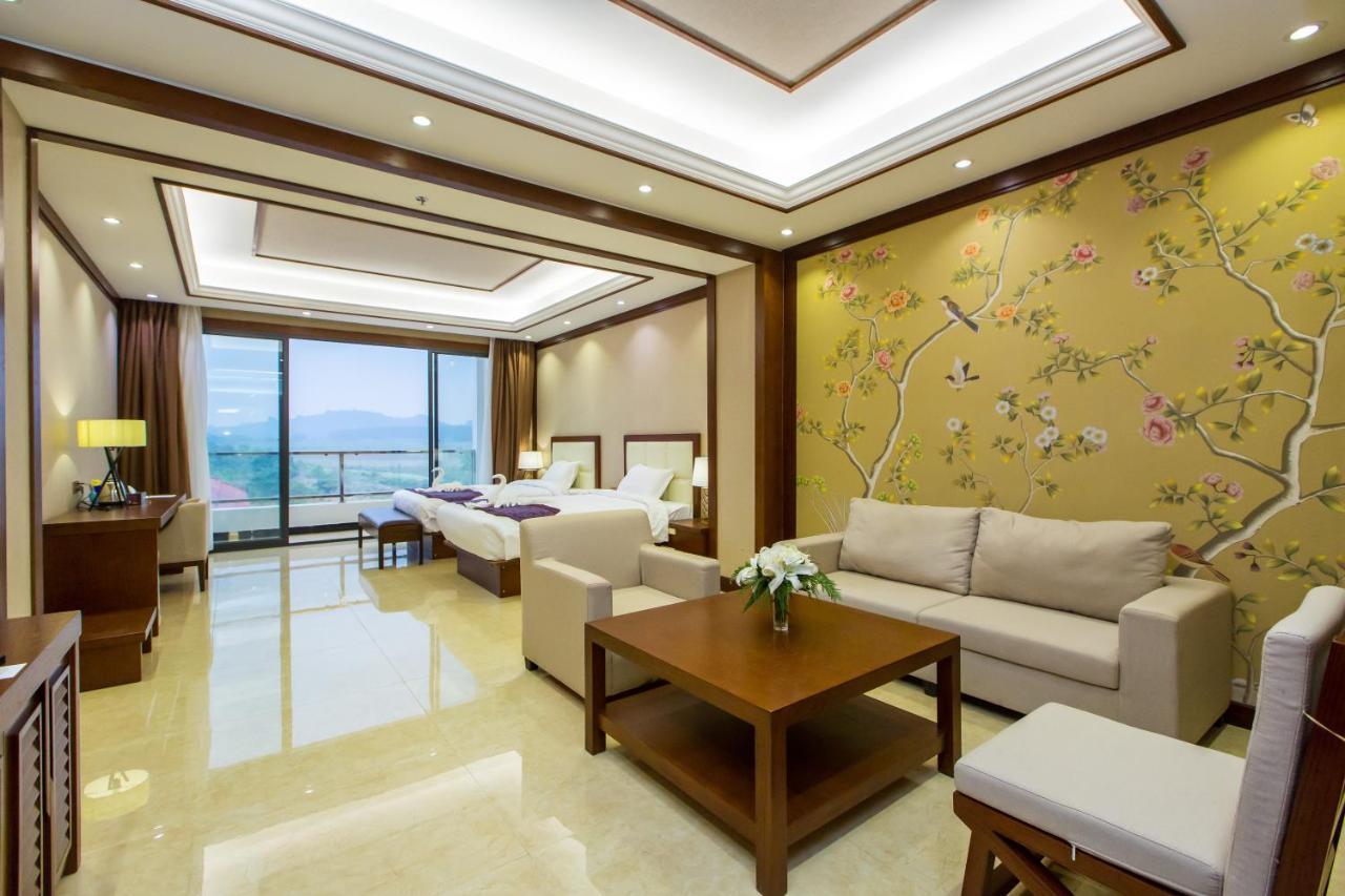 Twin Room with Mountain View