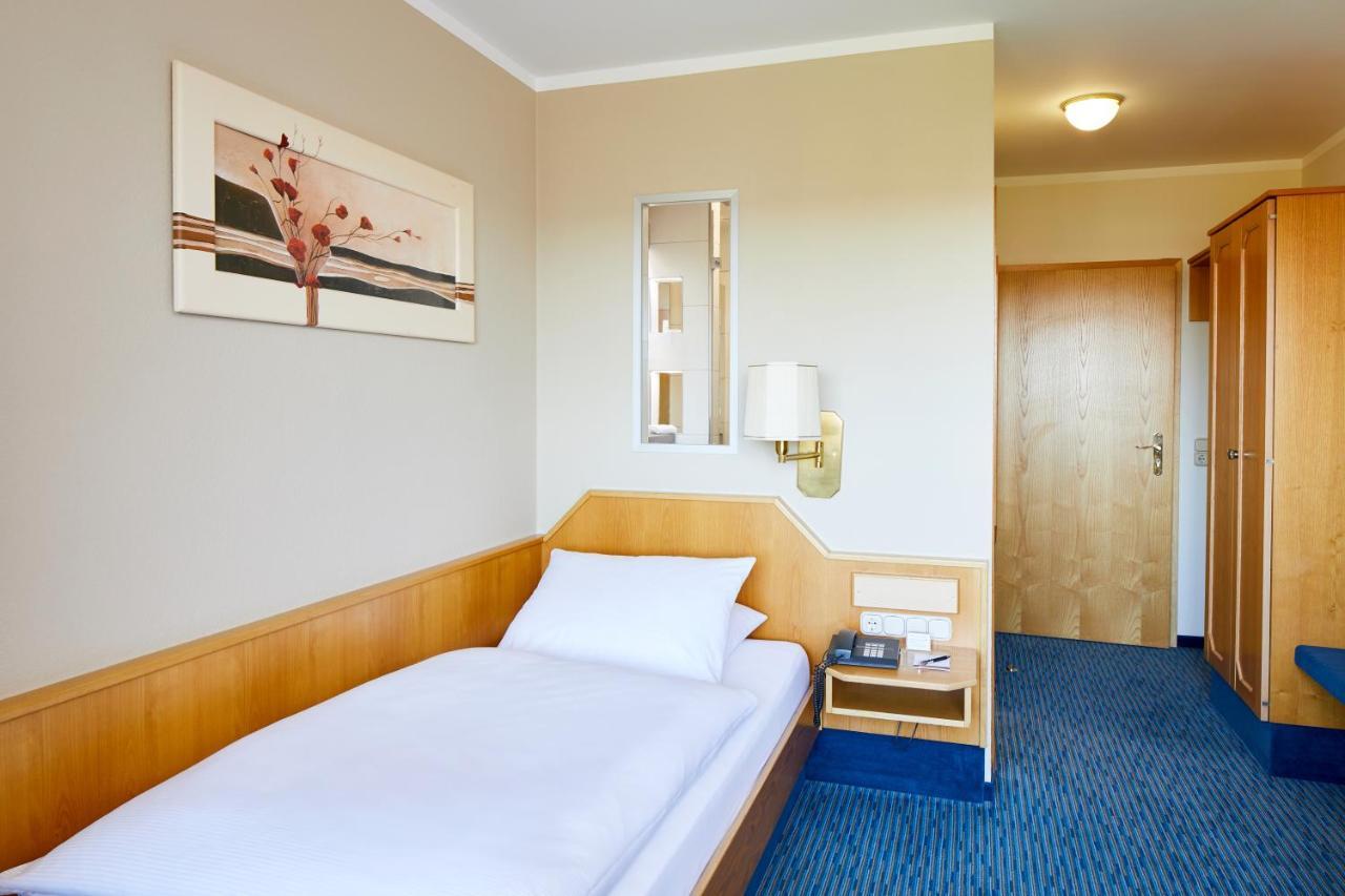 Standard Single Room,1195080454:JPEG